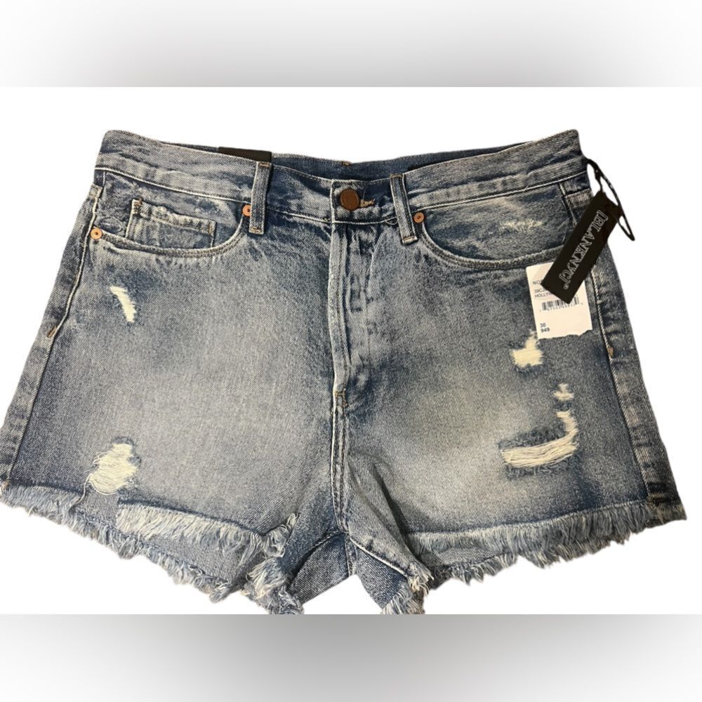 NWT blank nyc size 30 women's distressed shorts